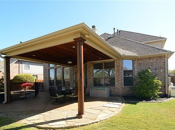 4th image of 3433 Courtney Dr