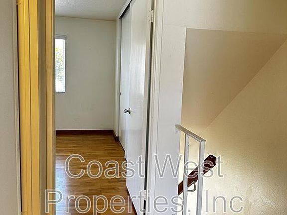5th image of 1280 Goshen St #2
