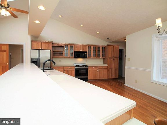 4th image of 5107 Barley Dr