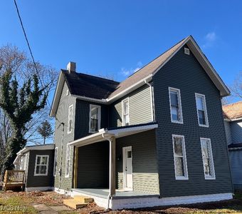 618 Parrish St, Uhrichsville, OH, 44683