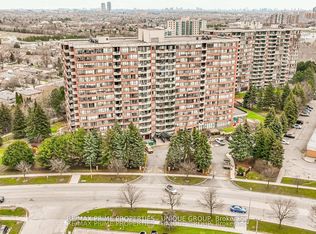 33 Weldrick Rd E #209, Richmond Hill, ON L4C 8W4
