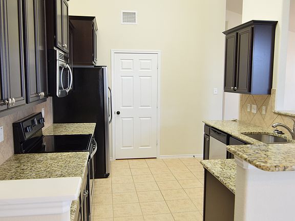4th image of 5006 Willamette Ln