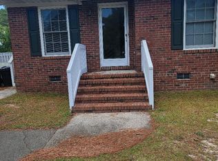 11 Pirates Landing Dr, Fayetteville, NC 28312