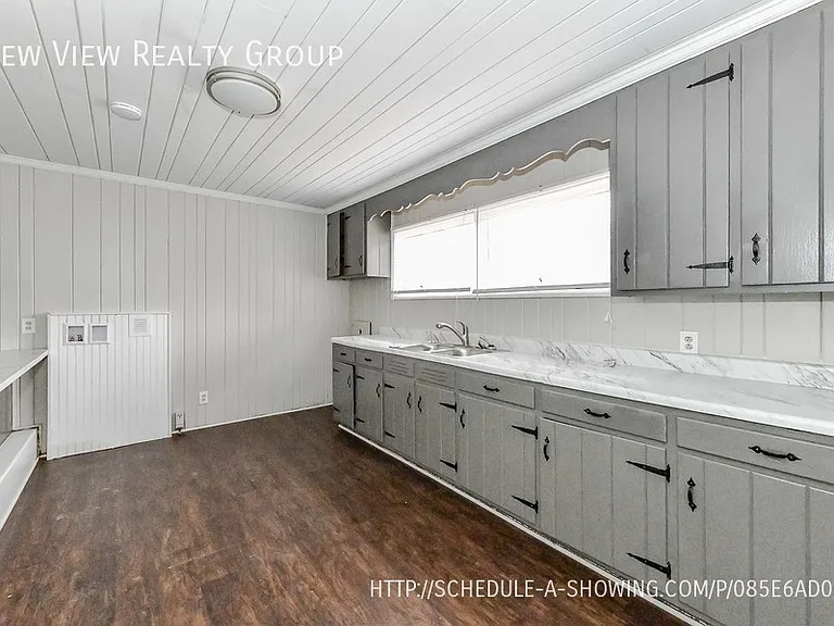 217 Bennett St — Photo 6