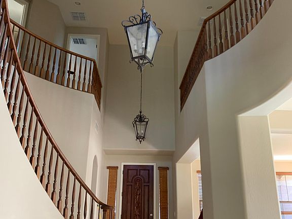 2nd image of 2675 E Parkview Dr