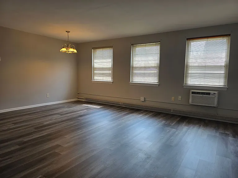 13773 Cedar Rd #109 — Photo 2