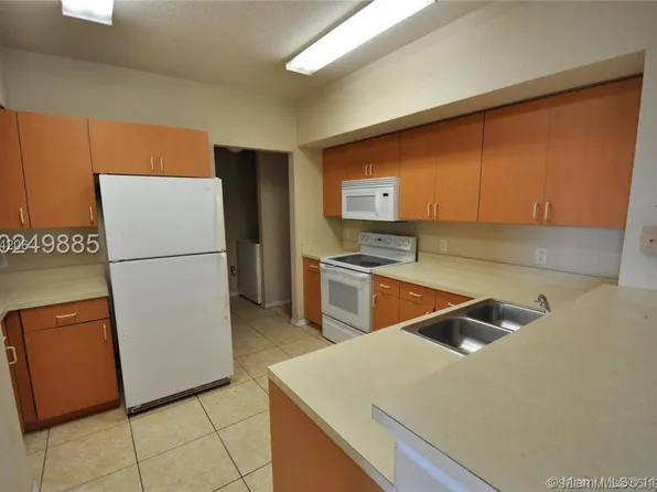 1705 Belmont Ln, Pompano Beach, FL 33068