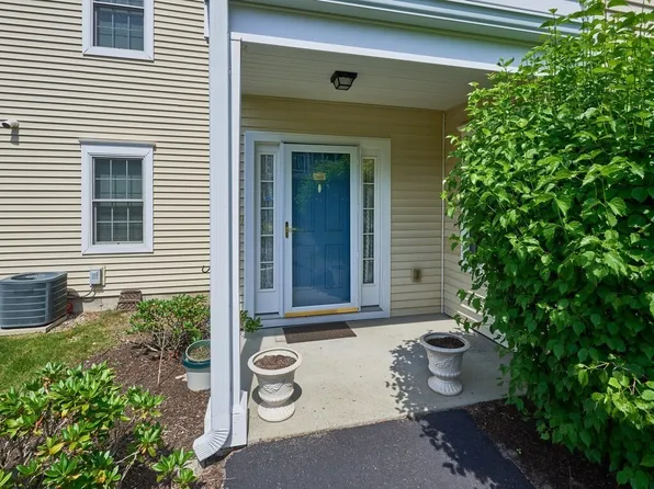 631 East St Unit A101, Mansfield, MA 02048