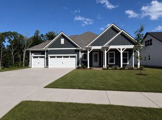7290 Fairlawn Dr, Fairview, TN 37062