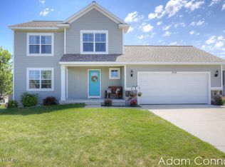 6556 Bradenwood Dr, Hudsonville, MI 49426