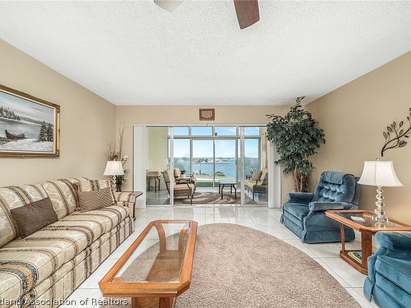 5th image of 404 Lake Clay Dr S