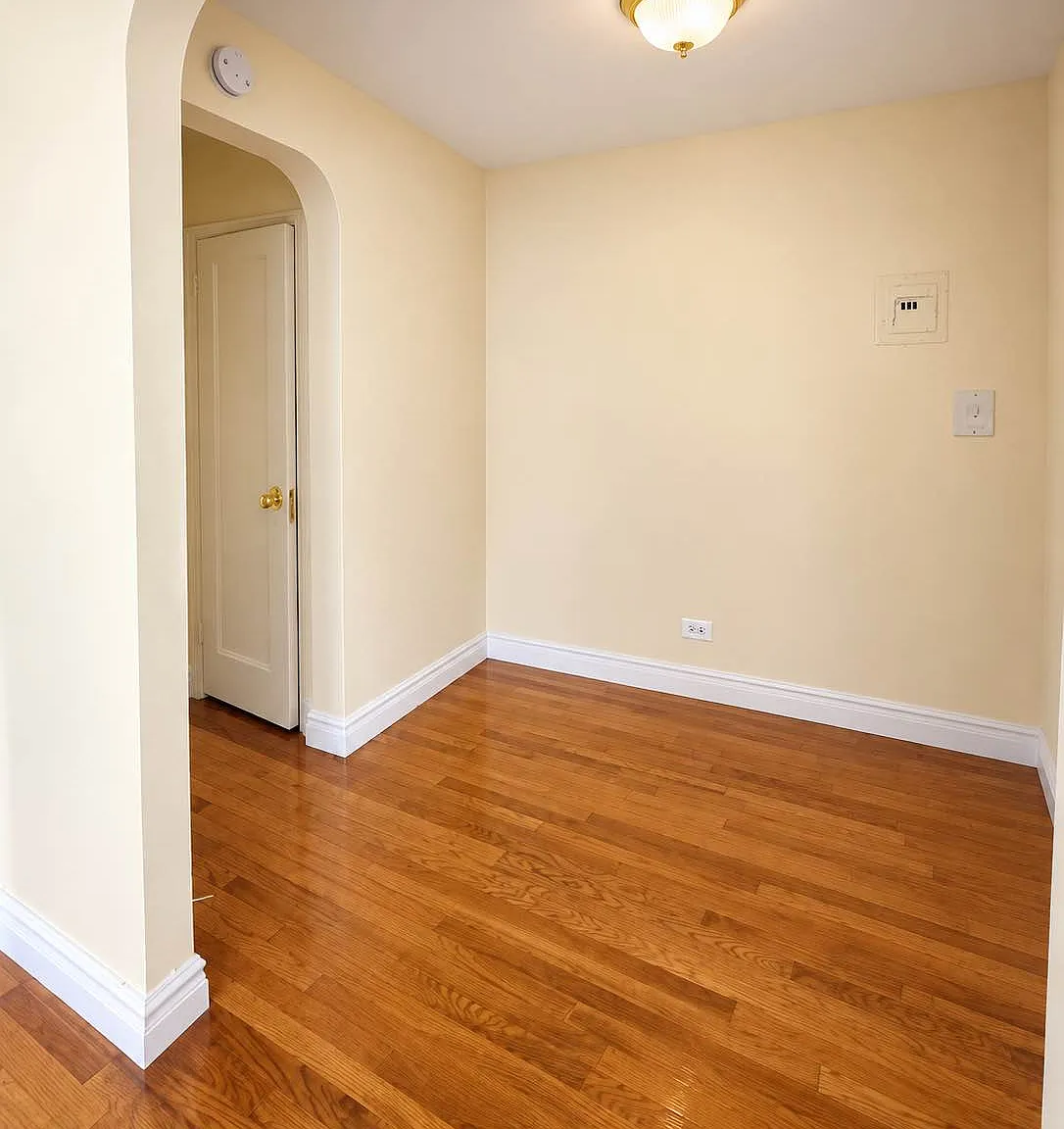 40-15 Hampton Street — Photo 3