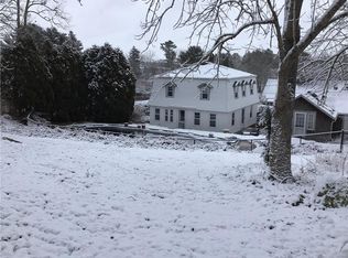 65 Old Usquepaugh Rd, Richmond, RI 02892