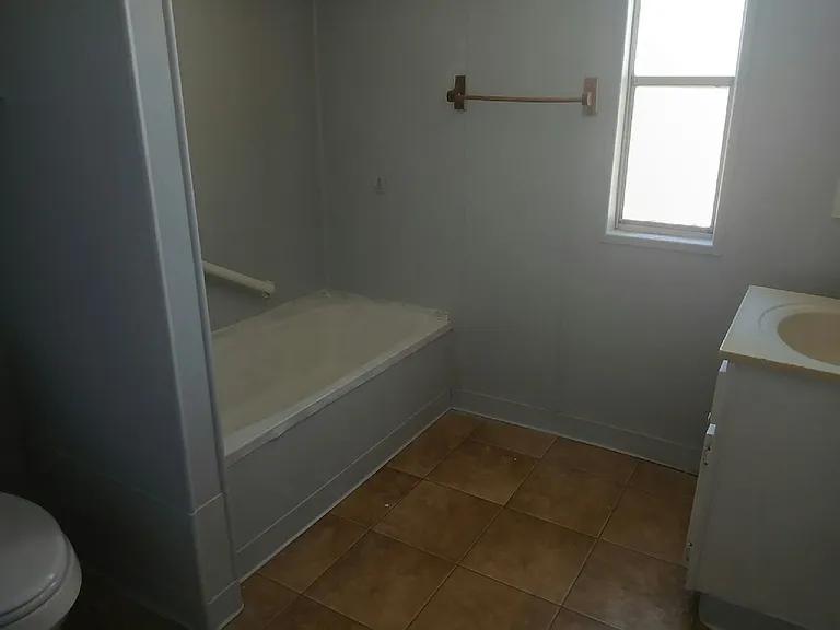 Suncoast MH & RV Resort — Photo 32