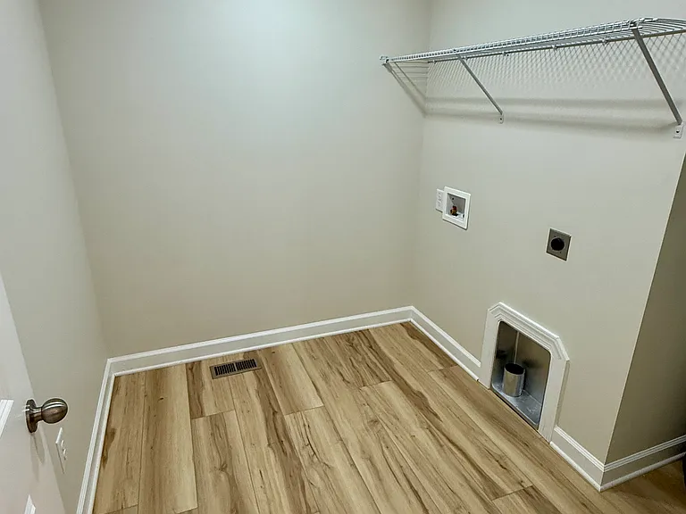 428 Parker Rd — Photo 11