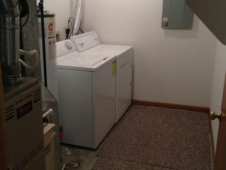 1601 Jefferson Ave — Photo 3