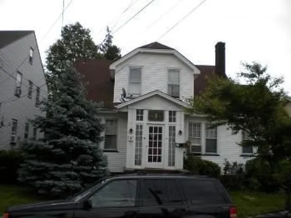 72 Van Ness Ter, Maplewood, NJ 07040