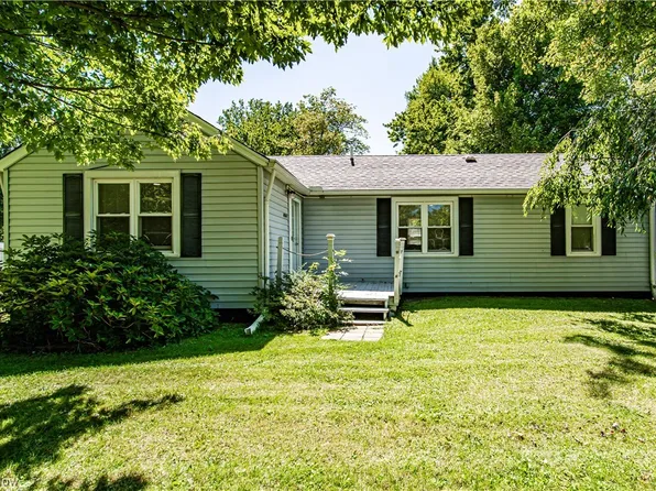 4844 Short St, Geneva, OH 44041