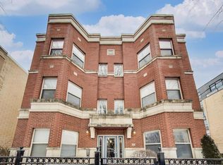 1016 S Racine Ave APT 302, Chicago, IL 60607