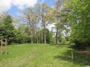 15720 E Kenabeck Trl, Cuba, IL 61427