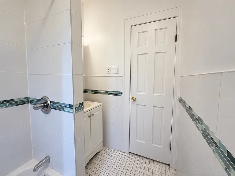 200 Sterling Pl #3D — Photo 17