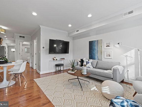 2nd image of 432 Evarts St NE APT 2