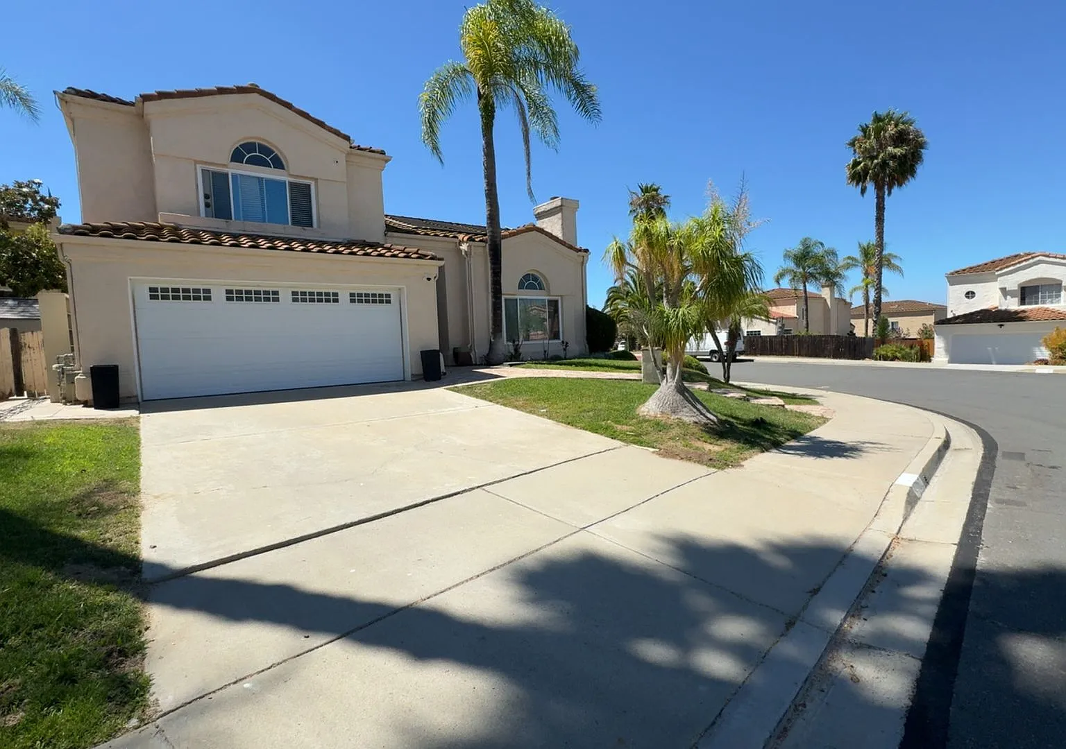 Luxury 4 Bedroom house — Photo 2