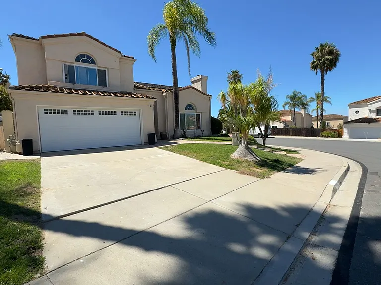 1659 Lisbon Pl — Photo 2