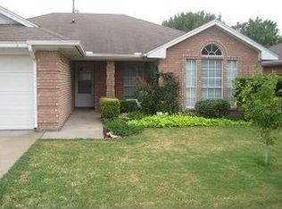 956 N Meadow Cir, Keller, TX 76248