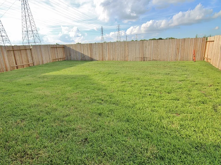5907 Sunrise Light Ln — Photo 3