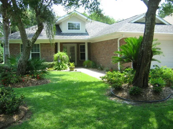 143 Lagoon Dr, Gulf Shores, AL 36542