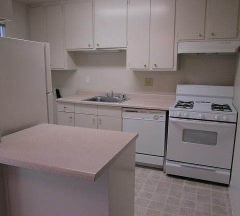 3rd image of 8021 Lan Ark Dr APT C
