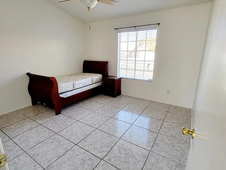 294 Canon Dr — Photo 10