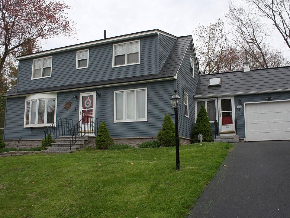 1st image of 2 Oakdale Avenue