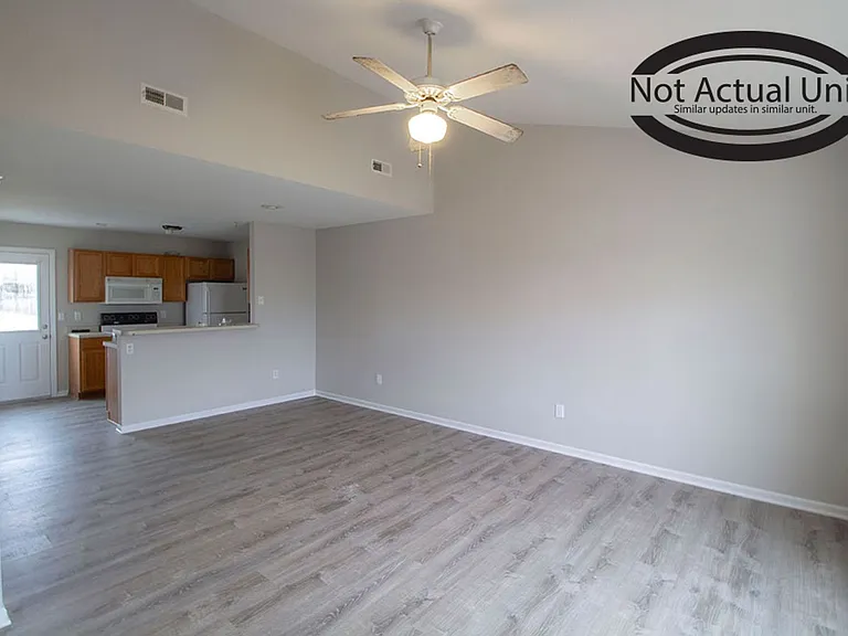 1638 High Quest Cir — Photo 4