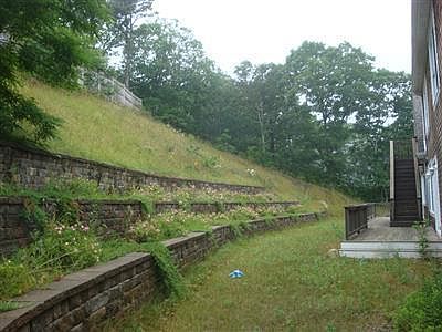 3rd image of 230 northgate Road