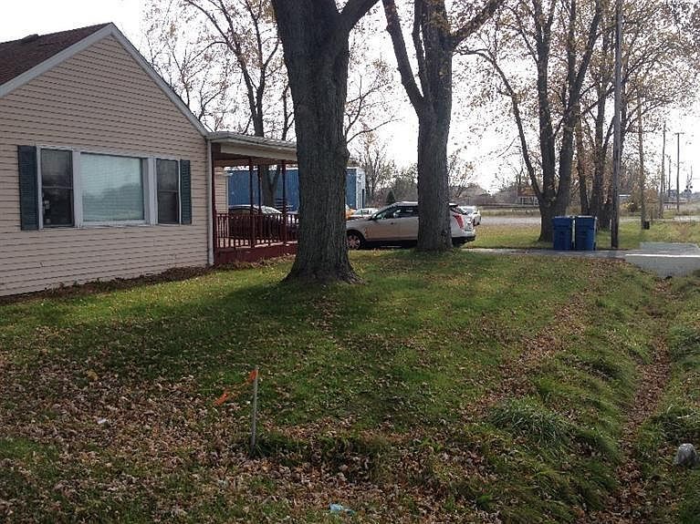 1st image of 549 Kennedy Ave