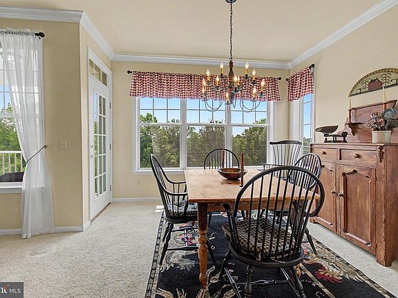 4th image of 148 Masterson Ct