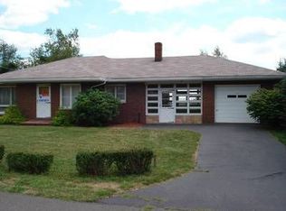 384 Virginia Ave, Shenandoah, PA 17976