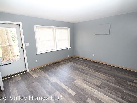 3rd image of 3016 Northgate Ave