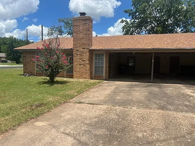 812 Ranch Rd #A