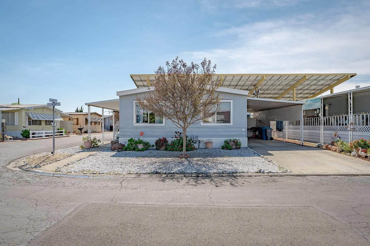 107 El Encino Way photo 1
