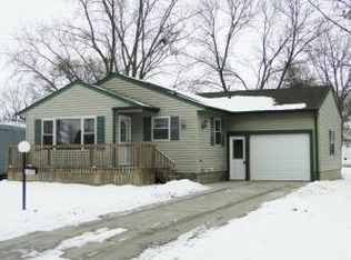 1329 11th St, Nevada, IA 50201