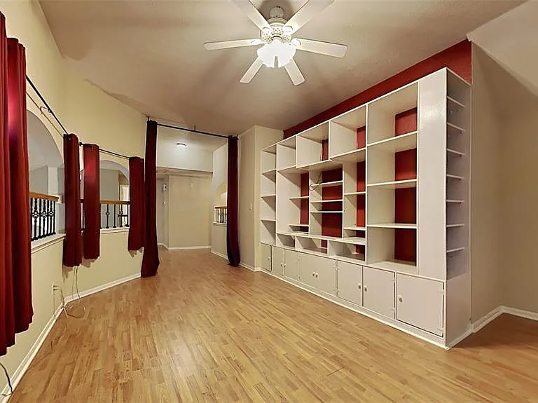 2114 Winding Hollow Dr — Photo 23
