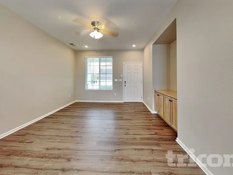 20681 Randolph Pl — Photo 3