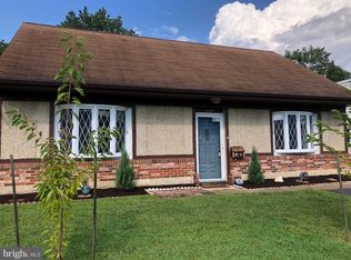 216 Shana Rd, Glen Burnie, MD 21060