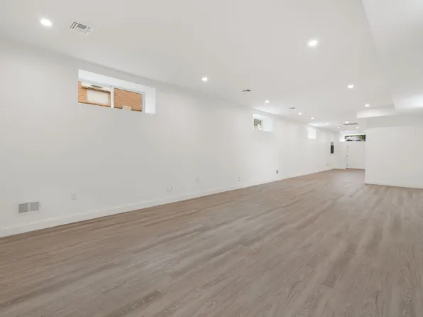 1380 Clove Road image 29 of 40