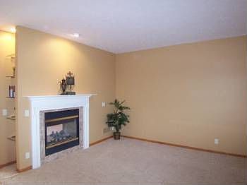 3rd image of 16407 Josephine St