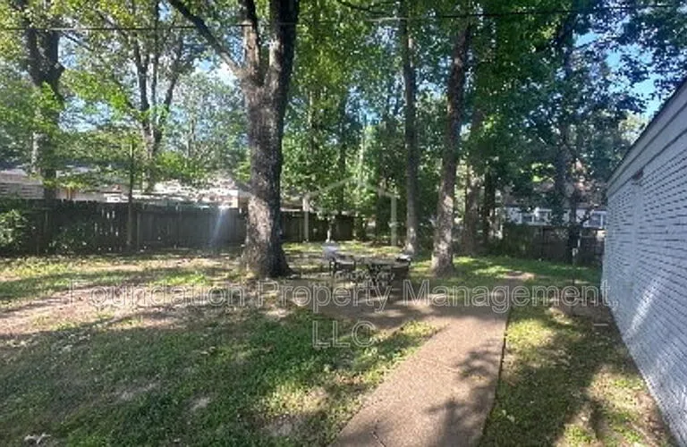 6236 Haddington Dr — Photo 21