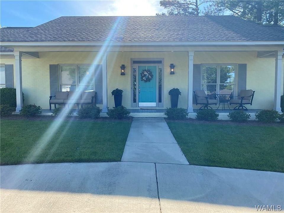 2nd image of 2726 Saratoga Ln